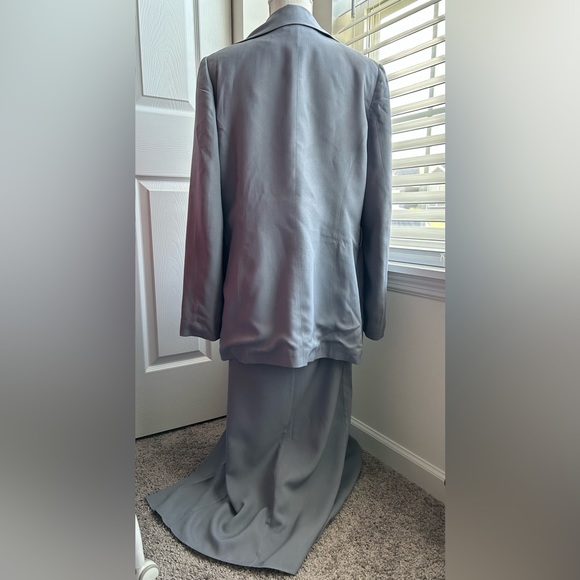 Casual Corner Silk Single Breasted Blazer & Sleeveless Maxi Dress - Picture 5 of 15